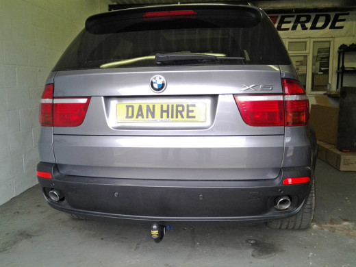 NEW-DETACHABLE-TOWBAR-FITTED-TO-BMW-X5