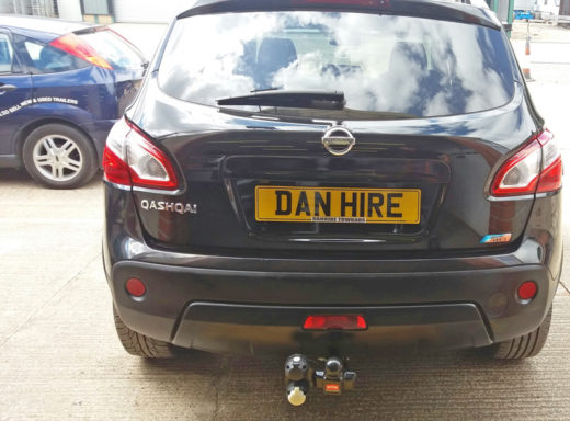 Nissan Qashqai fitted with Twin Universal Electrics