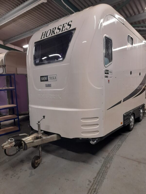 Another Horse Trailer Service at DanHIRE Trailers