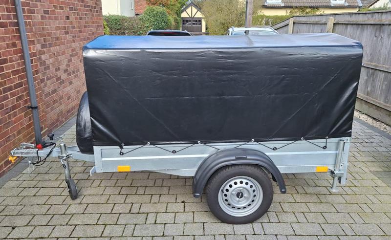 USED CAR TRAILER 7X4 ONE OWNER